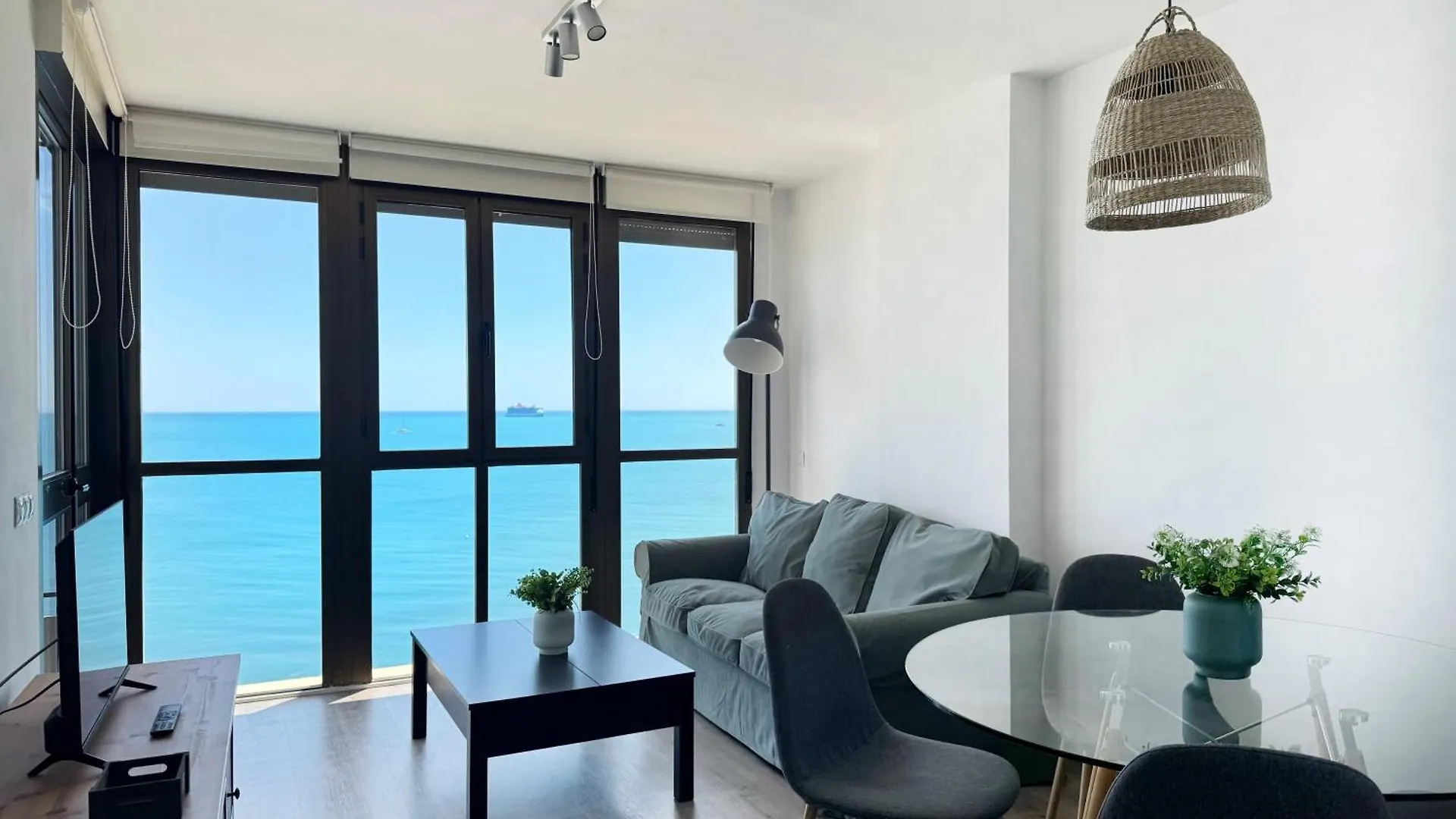מאלגה Apartamento Malagueta Premium Con Terraza Y Vistas Al Mar דירה