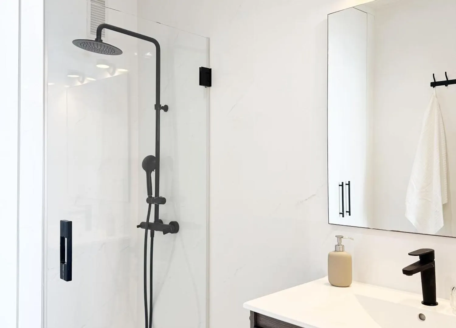 מאלגה Apartamento Malagueta Premium Con Terraza Y Vistas Al Mar דירה