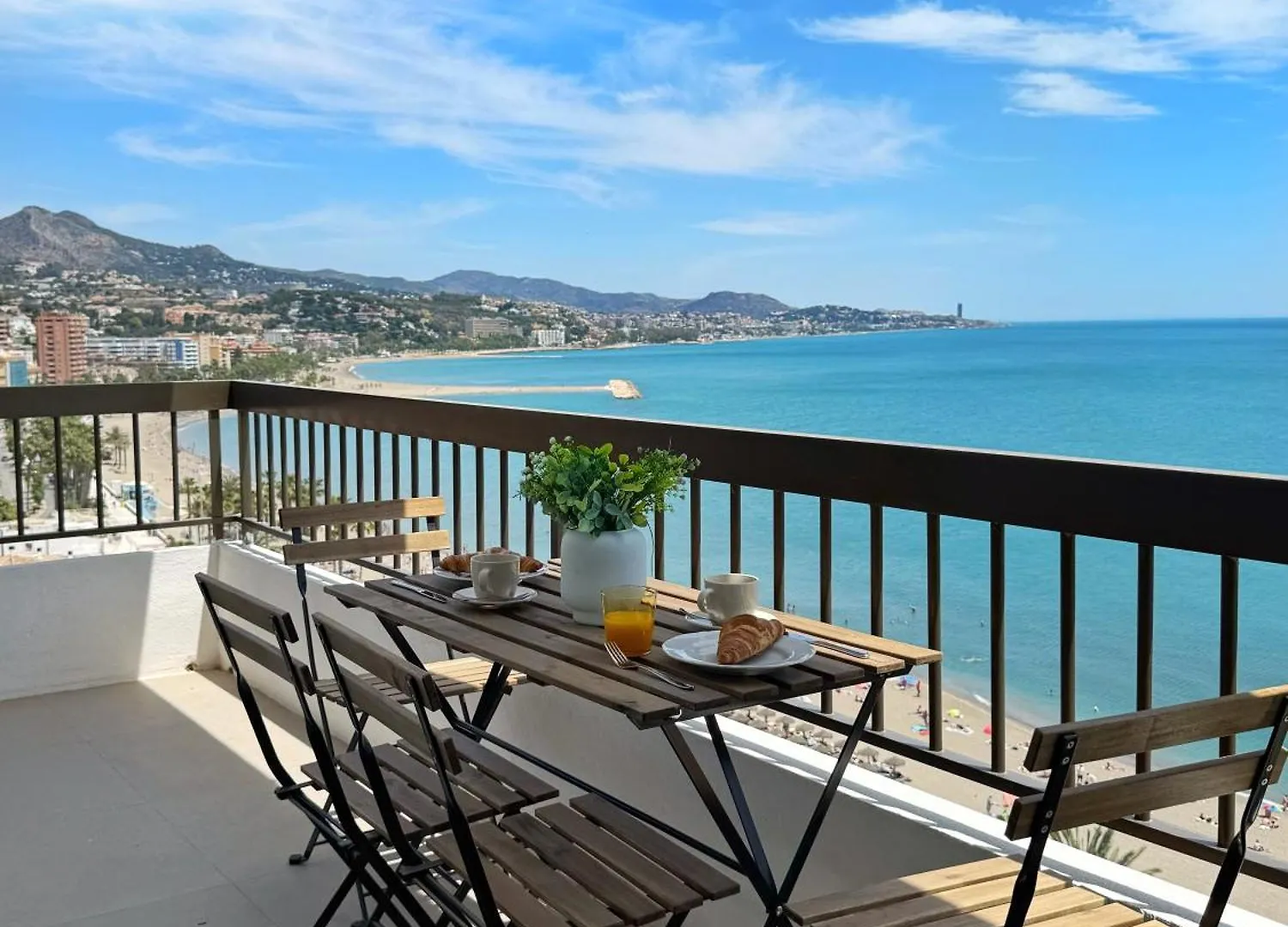 شقة Apartamento Malagueta Premium Con Terraza Y Vistas Al Mar مالقة إسبانيا